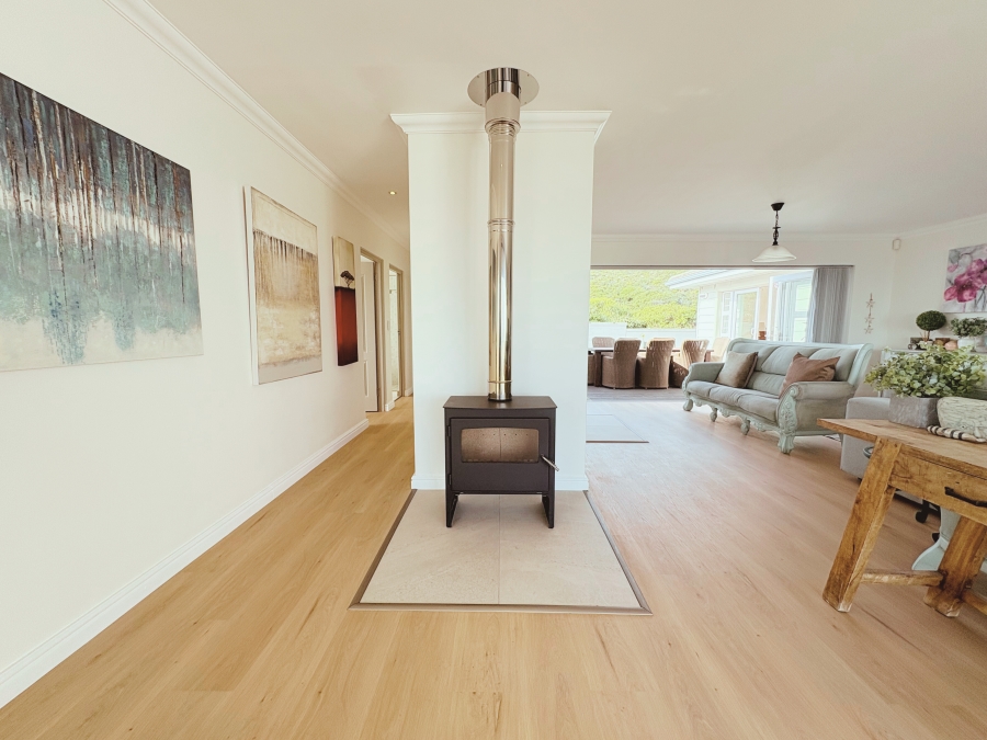 4 Bedroom Property for Sale in Yzerfontein Western Cape